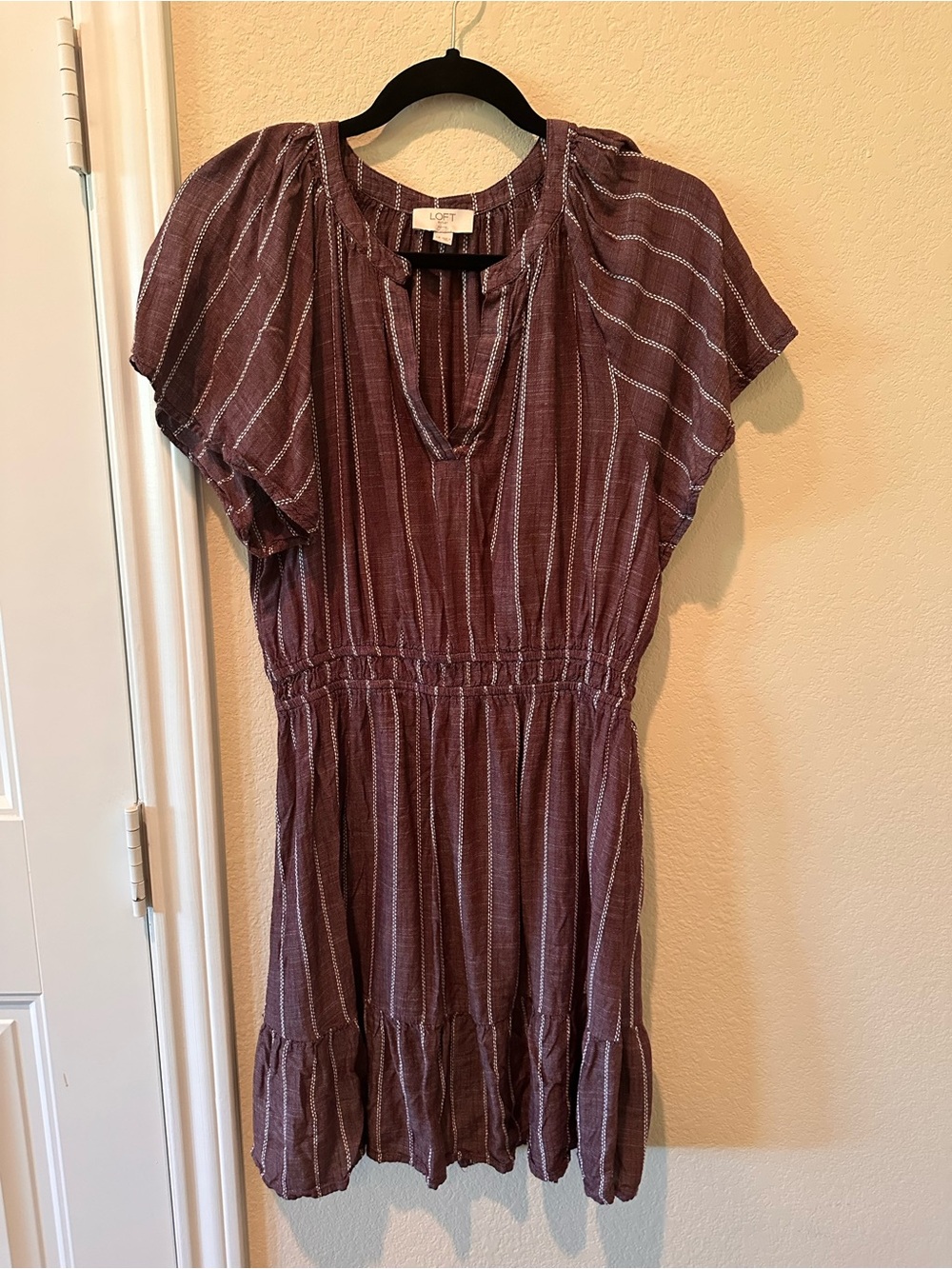 LOFT brown/burgundy Short Sleeve Tiered Dress